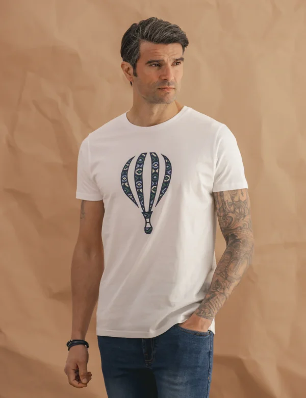 CAMISETA BLANCA BORDADO