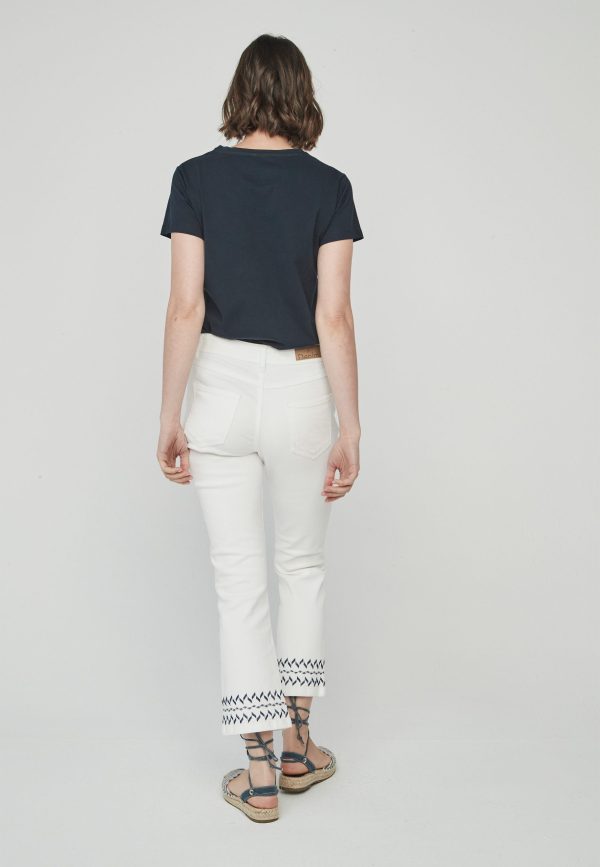 PANTALÓN CROP BORDADO - Imagen 2